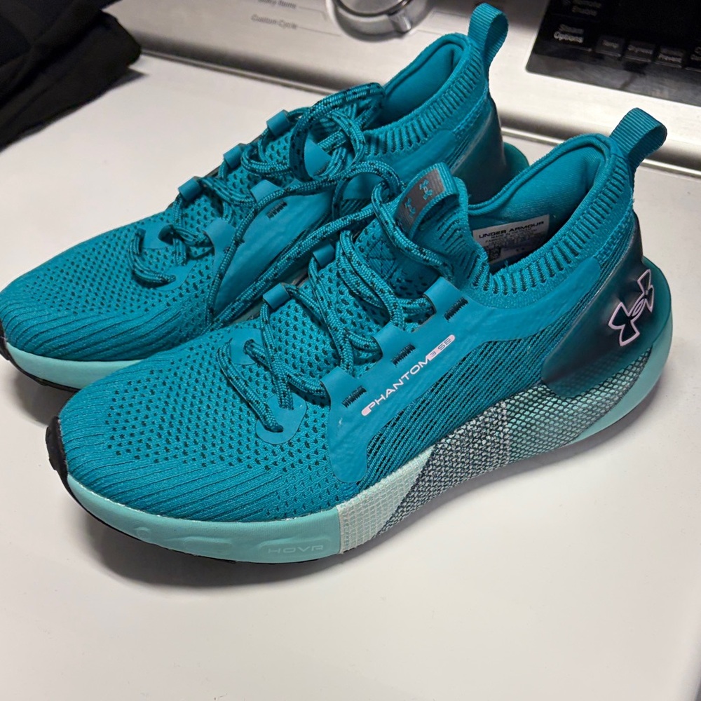 Under Armour Turquoise Running Sneakers